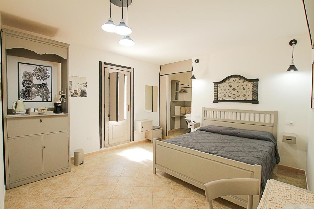 Domo Anna Hotel Villasimius Exterior photo